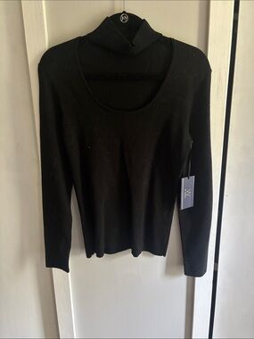 W by Worth Black V-Neck Long Sleeve Sweater
